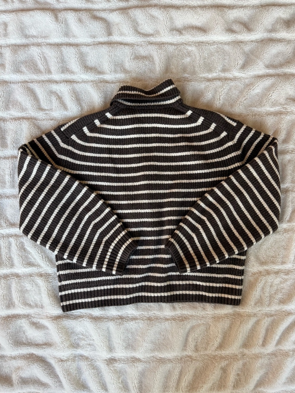 Faherty Jackson Quarter Zip in Mocha Stripe - Picture 2 of 4